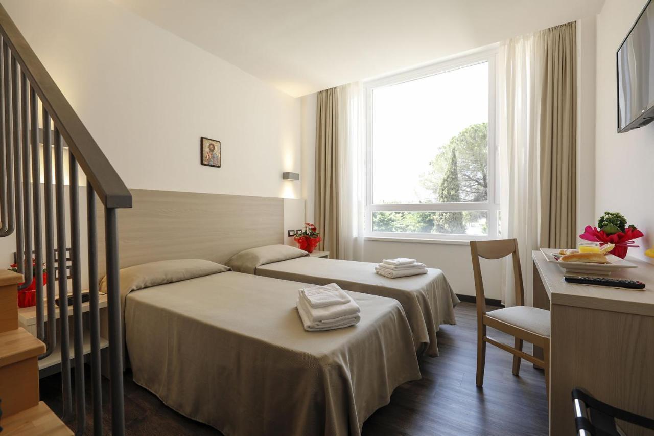 Casa Per Ferie San Juan De Avila Rome Extérieur photo