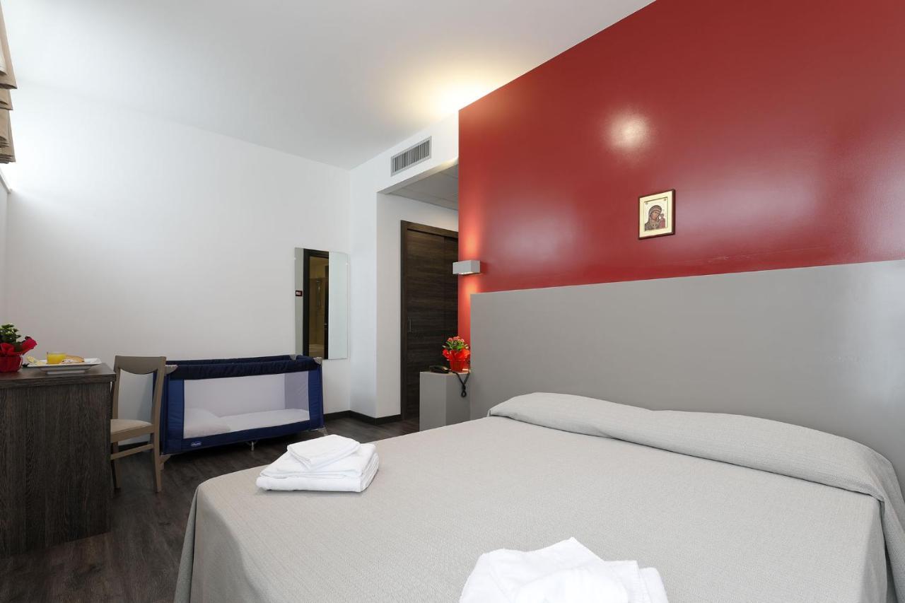 Casa Per Ferie San Juan De Avila Rome Extérieur photo