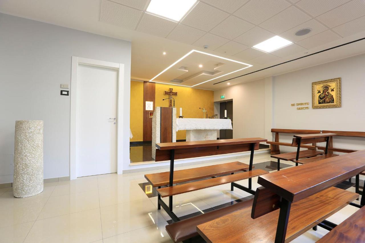 Casa Per Ferie San Juan De Avila Rome Extérieur photo